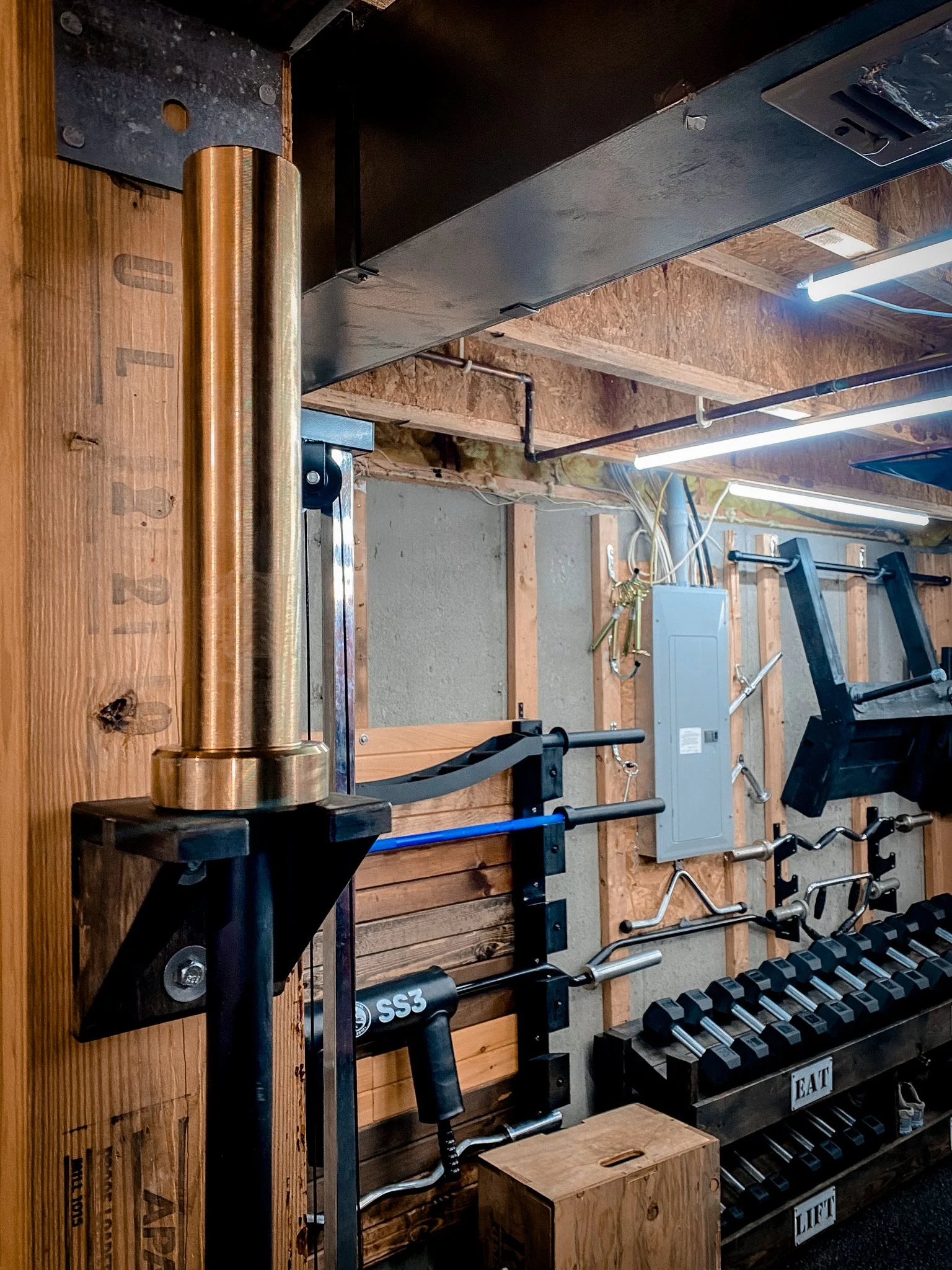 DIY single barbell holder free design plans and tutorial KAIZEN DIY GYM